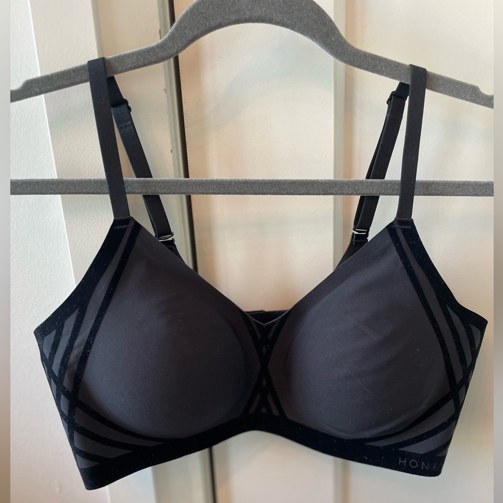 Honeylove Silhouette Bra size: Large